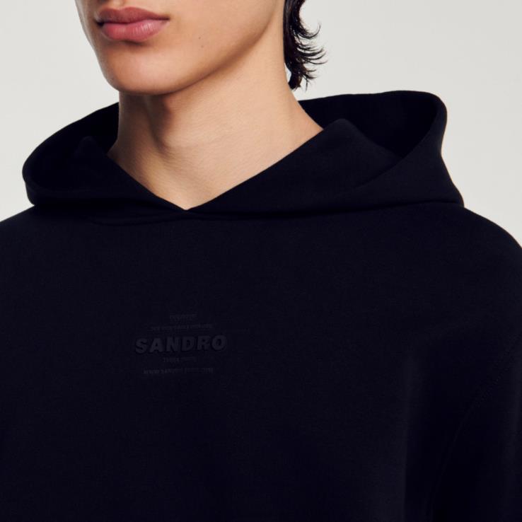 muži Sandro Paris čierna mikina s kapucňou a gumeným logom odev 428TH789